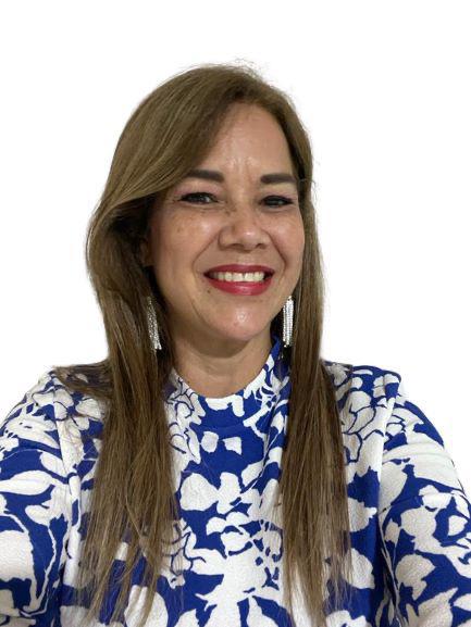 Mavis González